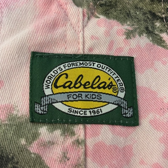 Cabela’s 3 Month Old Infant Pink Camouflage Overalls - Picture 2 of 11